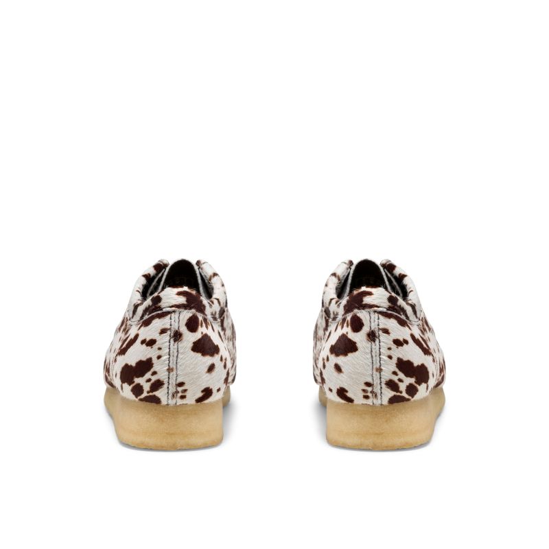 Clarks AW26 M Wallabee Brown Cow Print 26327520