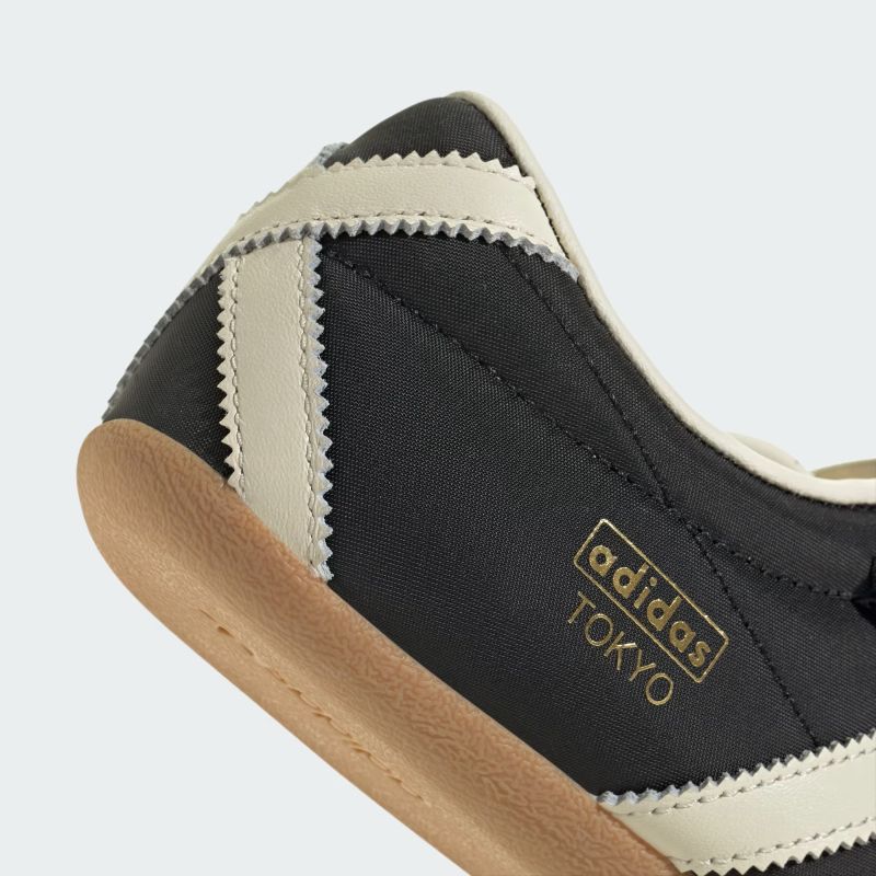 adidas 26Q2 adidas TOKYO MJ W MJ コアブラック/クリームホワイト/ゴールドメタリック JR4790