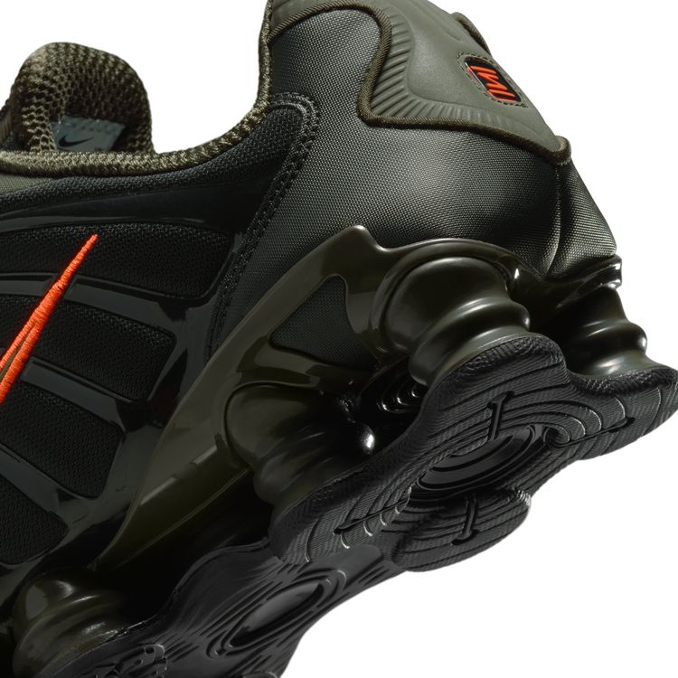 NIKE SU26 NIKE SHOX TL ブラック/カーゴカーキ-セコイア-ニュース