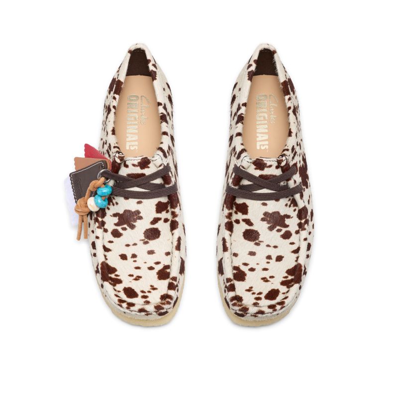Clarks AW26 W Wallabee Brown Cow Print 26328442