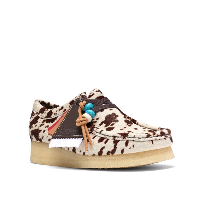 Clarks AW26 W Wallabee Brown Cow Print 26328442