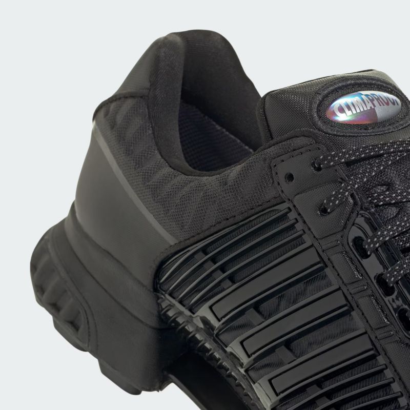 adidas 26Q4 adidas CLIMAPROOF 1 GTX コアブラック/コアブラック/アイアンメタリック KI6797