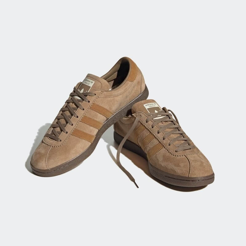 adidas C/O adidas TOBACCO パントーン/メサ/ガム GY7396