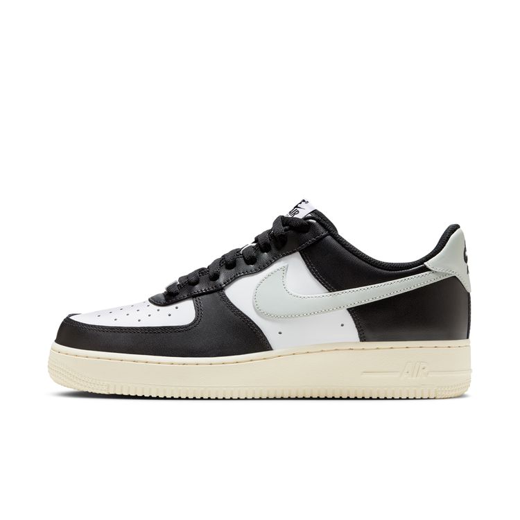 NIKE SP26 NIKE AIR FORCE 1 '07 ホワイト/ライトシルバー-ココナッツミルク-ブラック FQ6848-101