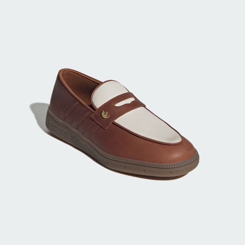 adidas 26Q3 adidas HANDBALL SPEZIAL LOAFER W ダスキーブロンズ/クリームホワイト/ガム LA6439