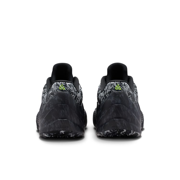 NIKE FA26 8/21 NIKE GIANNIS FREAK 8 LX EP ブラック/ボルト-ライトスモークグレー IR0237-002