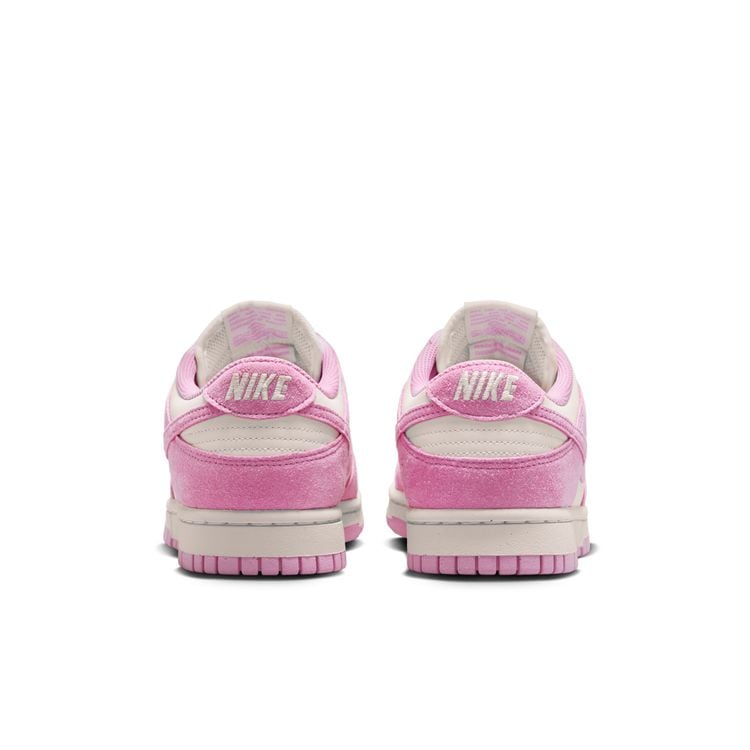全新 NIKE ナイキ ビスチェ リメイク サロペット ピンクの刺繍 全新 NIKE ナイキ ビスチェ リメイク サロペット ピンクの刺繍