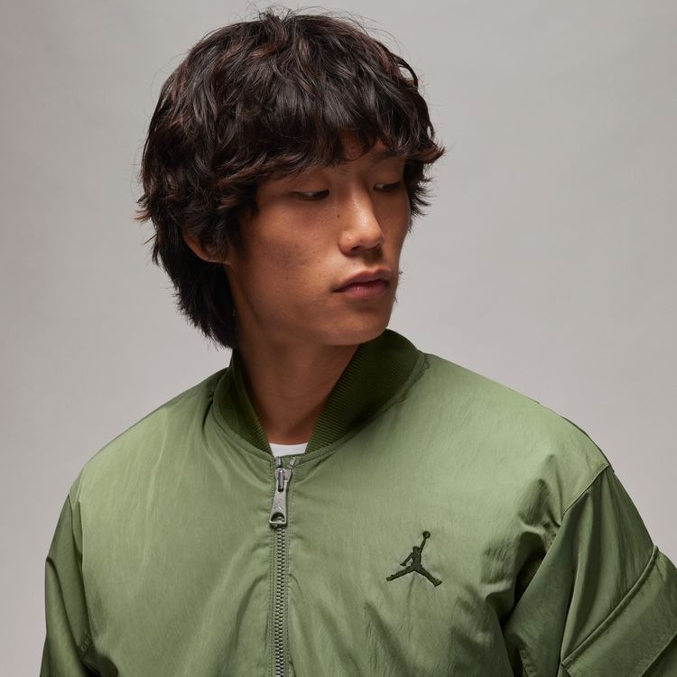 Jordan Brand HO23 11/1発売 ESS STMT ECO RNEGDE Jacket FB7317-340 スカイ J ライト オリーブ/ブラック