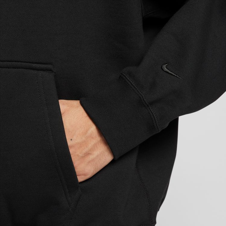 NIKE HO25 10/1 NIKE KOBE FOREVER FLC L/S HO ブラック/ユニバーシティゴールド IB0012-010