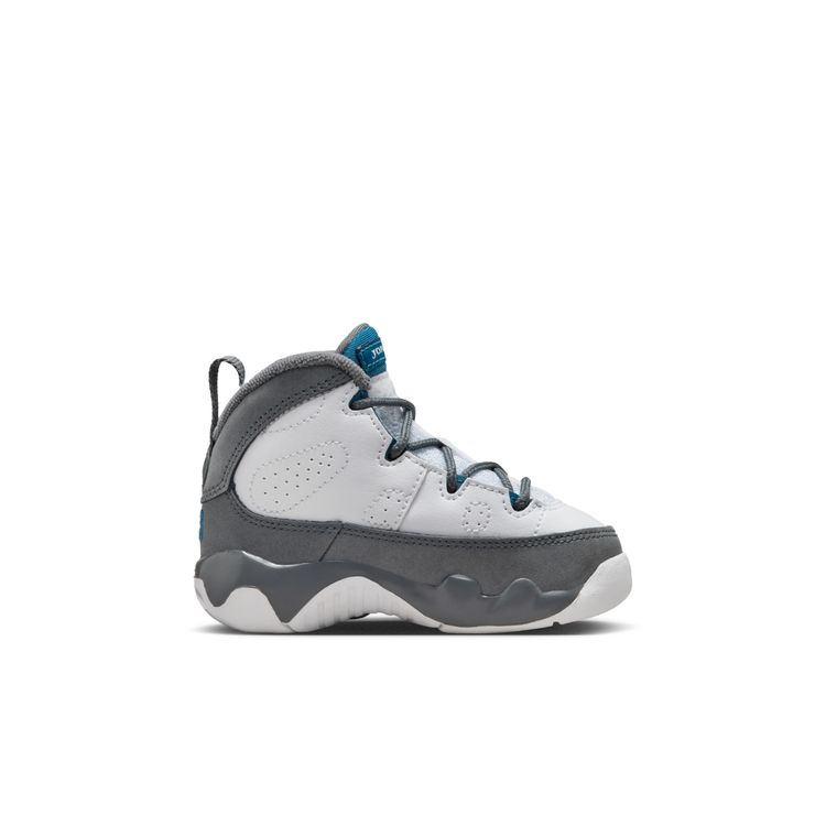 JORDAN BRAND SP26 1/24 JORDAN 9 RETRO TD ホワイト/フレンチブルーフリントグレー 401812-100