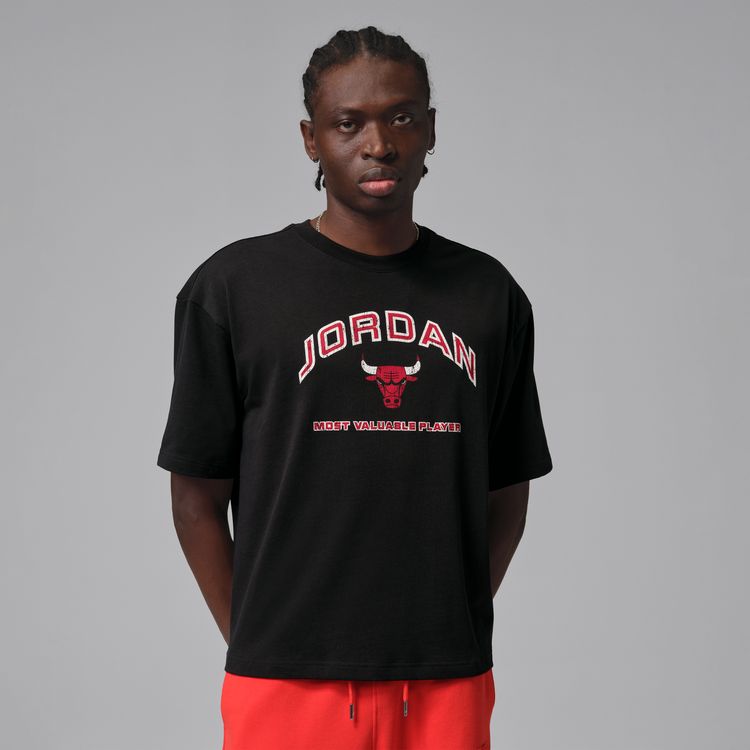 JORDAN BRAND SU26 M J FLT ESS BXY GFX SS CREW ブラック/ユニバーシティレッド IF3121-010