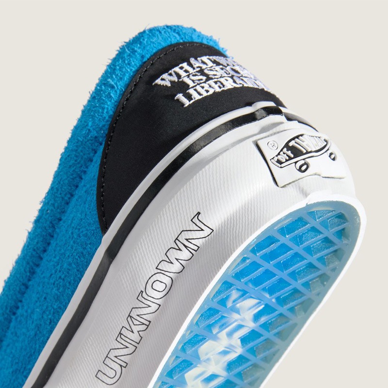 Liberaiders 26SP 7/25 VANS X Liberaiders LX Classic Slip-On 98 LIBERAIDERS BLACK/BRIGHT AZURE 779012608