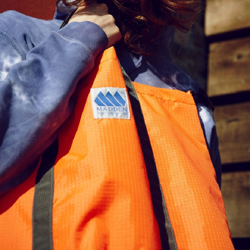 【送料無料】【バック/トートバッグ/パッカブル】MADDEN C/O メデン バッグ  ファニー トートバッグ 20リッター FUNNY TOTE BAG 20L 全3色 MDPM-01 メンズ レディースバッグ ブラック オレンジ ベージュ