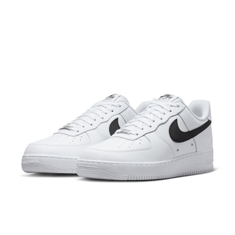 NIKE SU26 NIKE AIR FORCE 1 '07 LV8 ホワイト/ブラックーホワイト IR0952-100