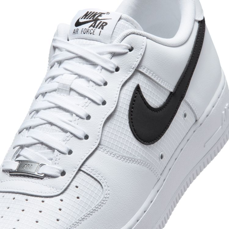 NIKE SU26 NIKE AIR FORCE 1 '07 LV8 ホワイト/ブラックーホワイト IR0952-100