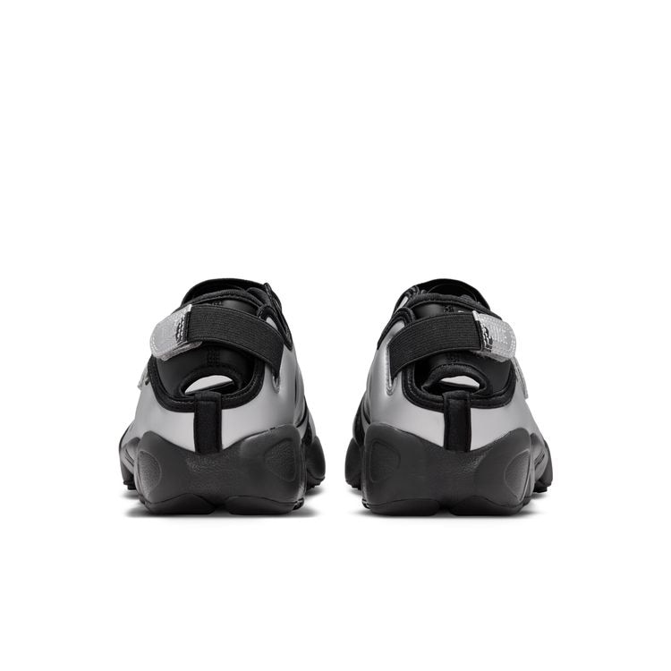 NIKE SU26 NIKE WMNS AIR RIFT ブラック/ブラックメタリックシルバー IR1226-001