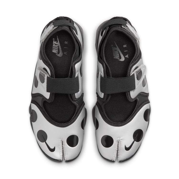 NIKE SU26 NIKE WMNS AIR RIFT ブラック/ブラックメタリックシルバー IR1226-001