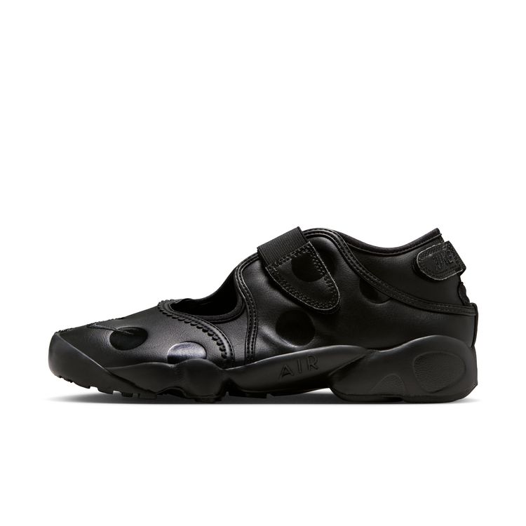 NIKE SU26 NIKE WMNS AIR RIFT ブラック/ブラック-ブラック IR1226-002