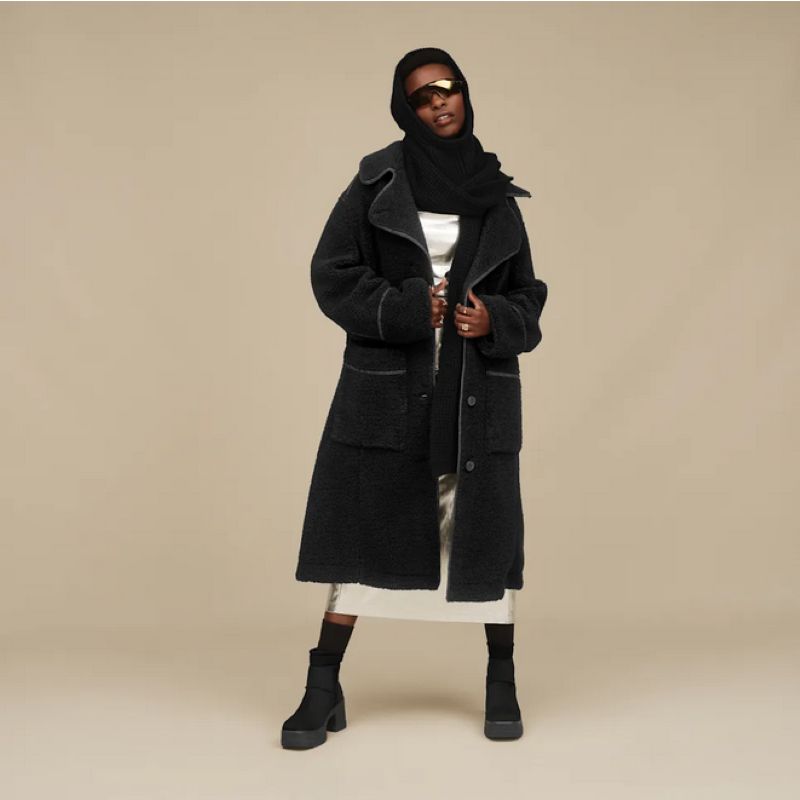 【今季、新品、未使用】UGG MOXY CHELSEA 黒 23 Amazon.com | UGG Women's Moxy Chelsea Fashion Boot, Black