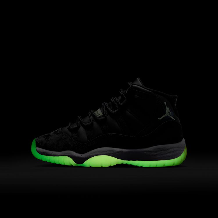 JORDAN BRAND HO25 10/4 AIR JORDAN 11 RETRO GS ブラック/ベアリーボルト-ダークレーズン-ホワイト IB1378-001