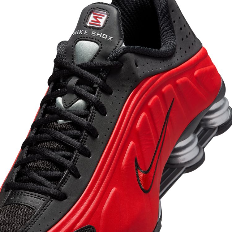 セール30%OFF】NIKE SU25 NIKE SHOX R4 ユニバーシティレッド