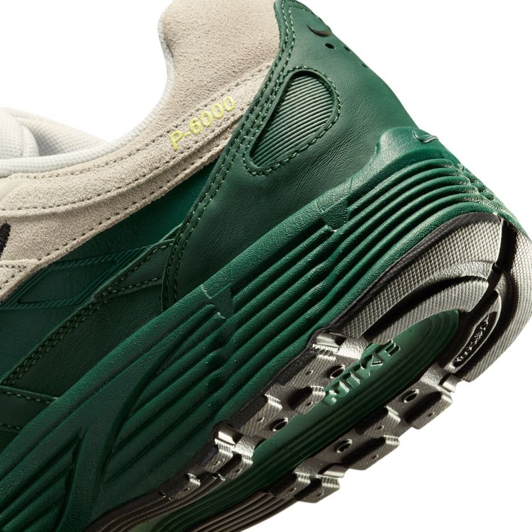 NIKE SU25 NIKE P-6000 PRM ヴァストグレー/ヴァストグレー