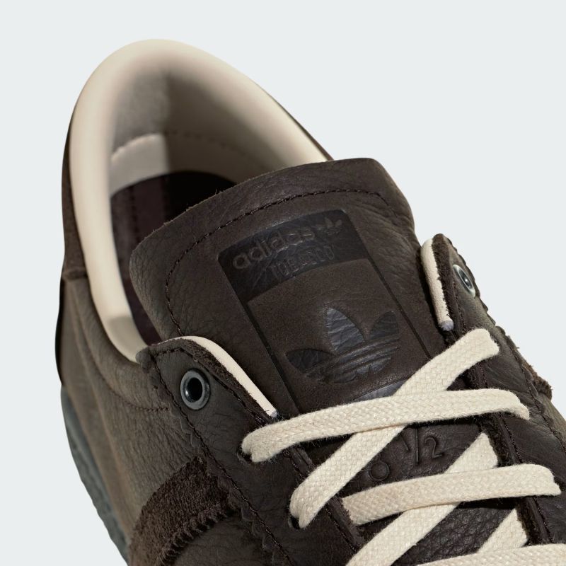 adidas 26Q4 adidas TOBACCO ダークブラウン/オーロラコーヒー/コア