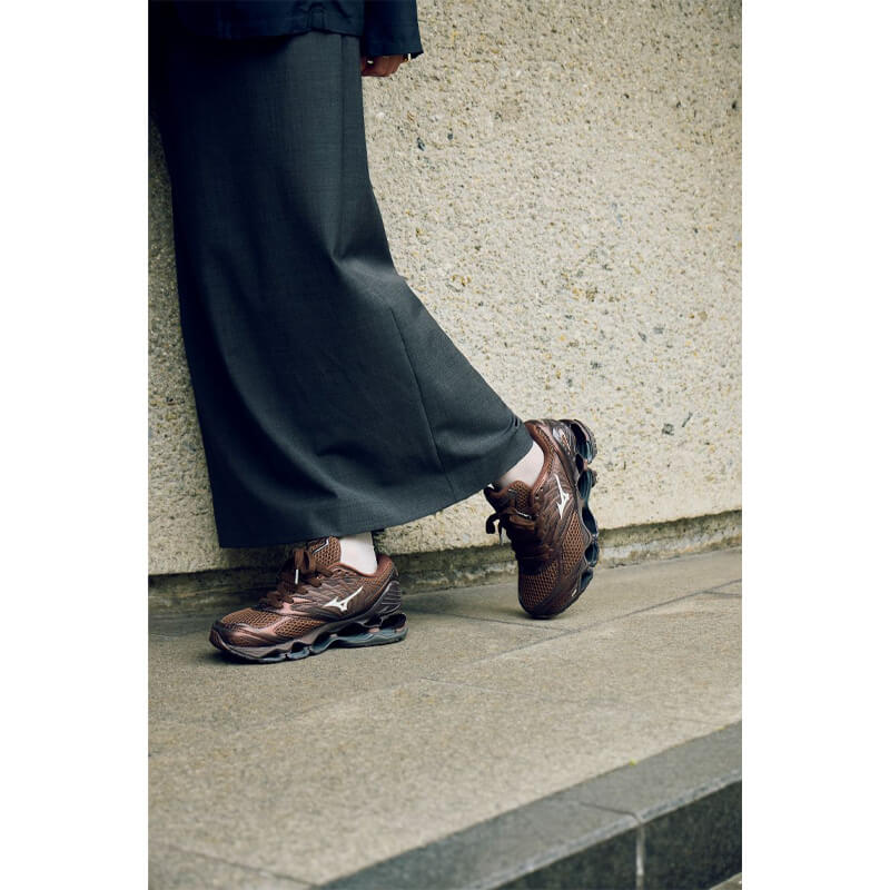 MIZUNO 25AW 9/26 WAVE PROPHECY LS 05:ブラウン×オフホワイト D1GA251105