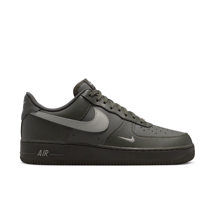 NIKE FA26 NIKE AIR FORCE 1 '07 ニュースプリント/カレッジグレー IV5732-001