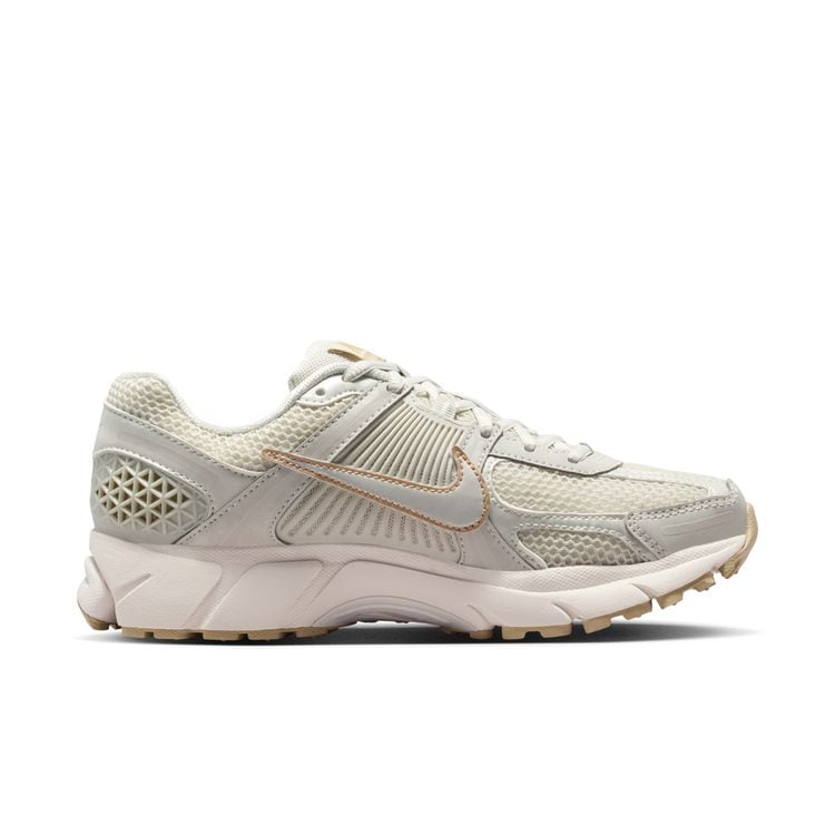 NIKE SP26 NIKE WMNS ZOOM BOMERO 5 ライトボーン/ライトボーン-ファントム IB8929-003