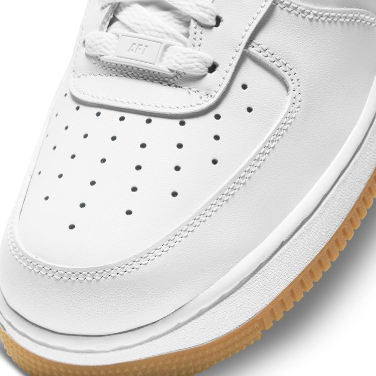 NIKE FA25 NIKE AIR FORCE 1 '07 ホワイト/ホワイト-ガムライトブラウン DJ2739-100