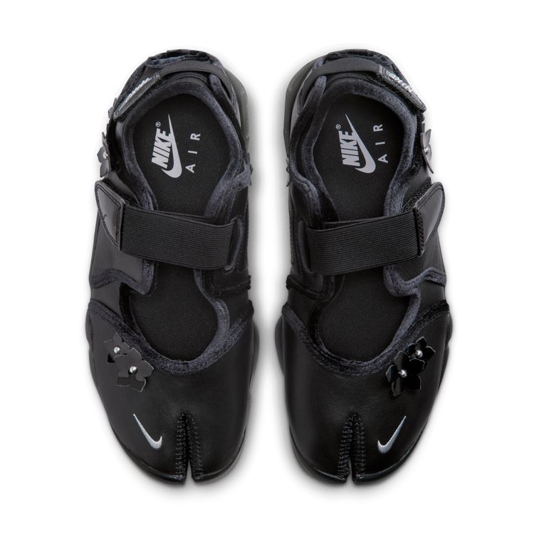NIKE FA26 NIKE WMNS AIR RIFT ブラック/メタリックシルバー-ウルフグレー IV5682-001