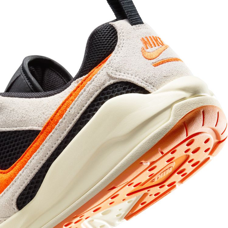 JORDAN BRAND FA25 7/12 JORDAN CMFT ERA ブラック/スターフィッシュ