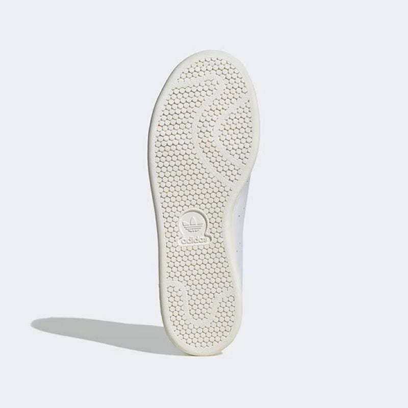 adidas 26Q3 6/11 adidas STAN SMITH GTX フットウェアホワイト/オフホワイト/シャドウグリーン JR3323