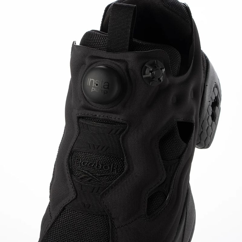 Reebok 25FA INSTAPUMP FURY 94 ブラック 100211659