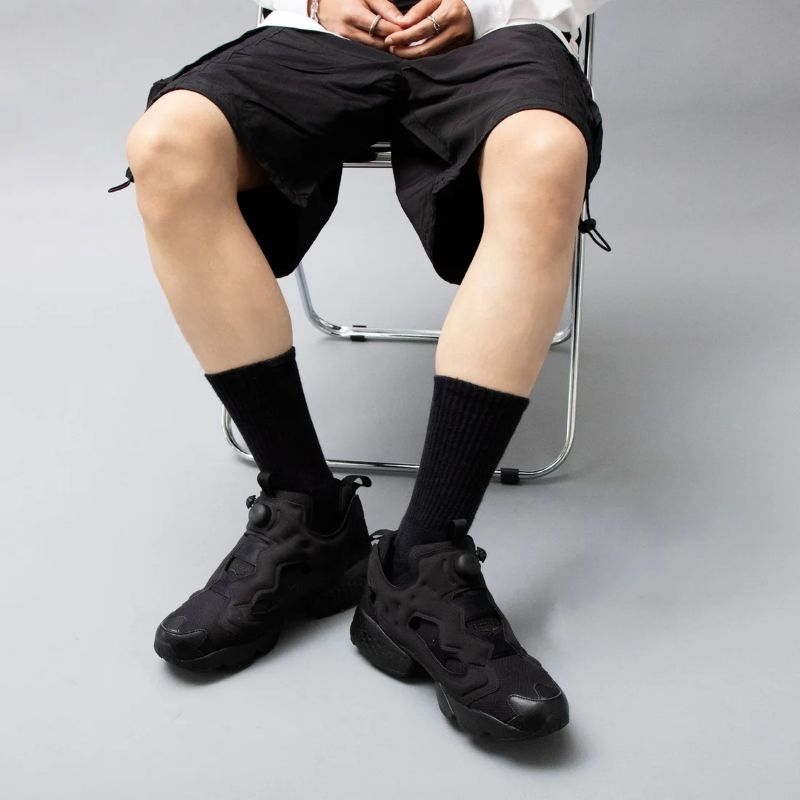 Reebok 25FA INSTAPUMP FURY 94 ブラック 100211659