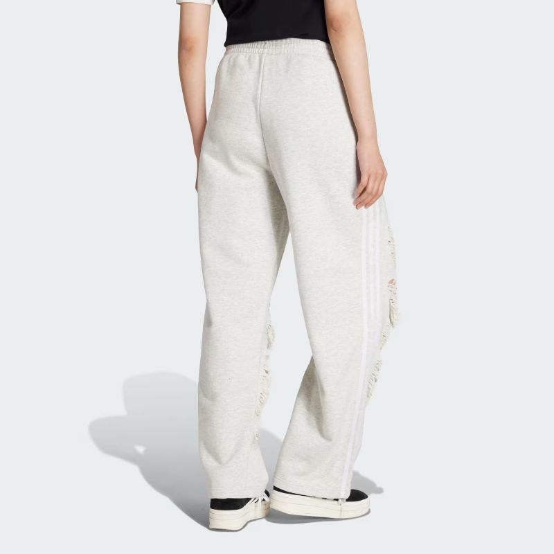 adidas 26Q3 adidas DISTRESSED JOGGERS ライトグレーヘザー KC8822