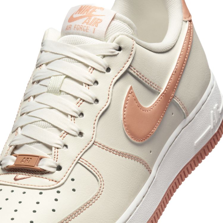 NIKE SP26 NIKE WMNS AIR FORCE 1 '07 セイル/ローズゴールド IQ9428-133