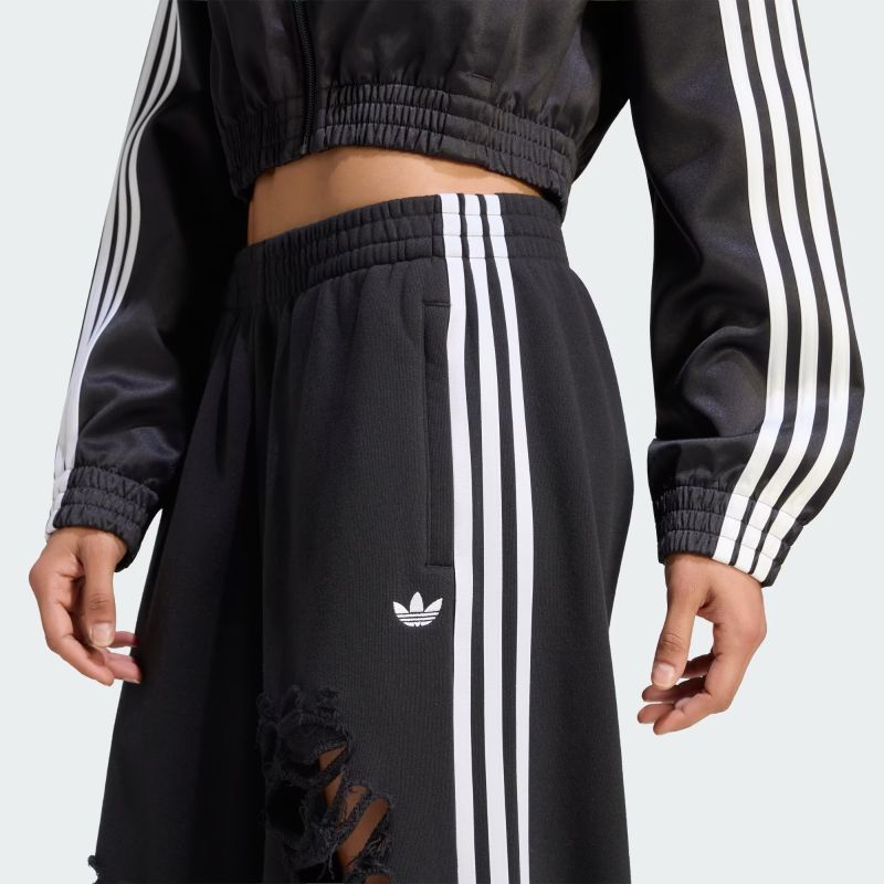 adidas 26Q3 adidas DISTRESSED JOGGERS ブラック KW8254