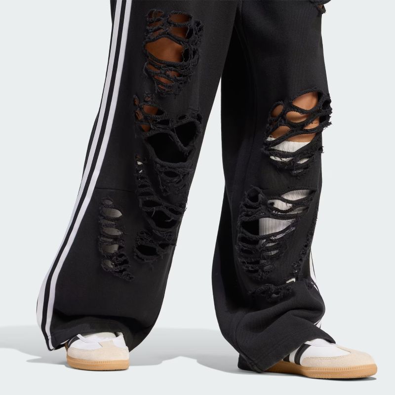 adidas 26Q3 adidas DISTRESSED JOGGERS ブラック KW8254｜アメ横老舗