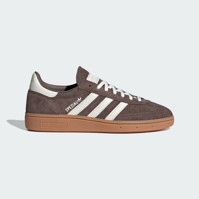 adidas 26Q1 HANDBALL SPEZIAL W アースストレータ/オフホワイト/ガム