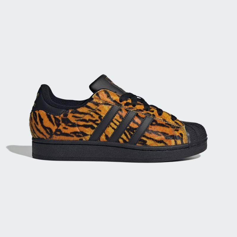 adidas 26Q2 adidas SUPERSTAR II W イエロー/コアブラック/ゴールドメタリック IH1633