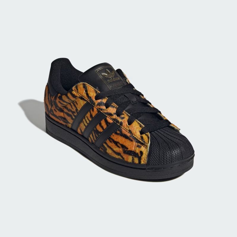 adidas 26Q2 adidas SUPERSTAR II W イエロー/コアブラック/ゴールドメタリック IH1633