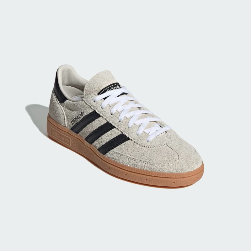 adidas 26Q1 HANDBALL SPEZIAL W アルミナ/コアブラック/フットウェアホワイト IF6562