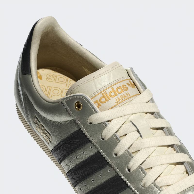 adidas 25Q3 6/19 JAPAN W アルミナ/コアブラック/クリーム