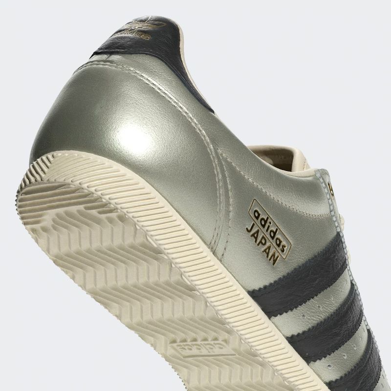 adidas 25Q3 6/19 JAPAN W アルミナ/コアブラック/クリーム