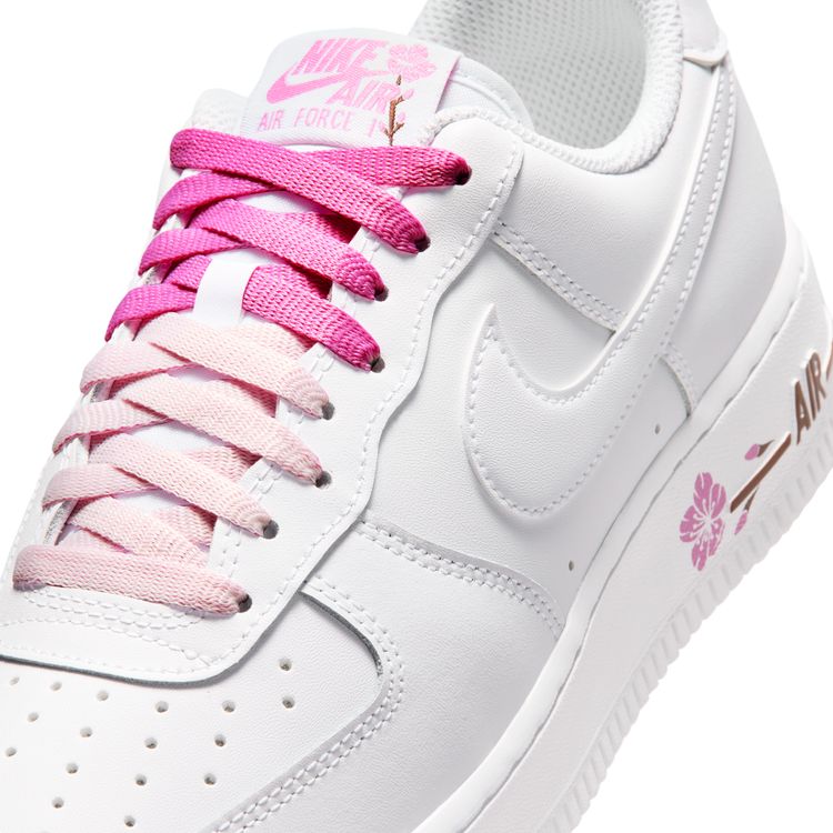 NIKE SU26 NIKE WMNS AIR FORCE 1 '07 SE ホワイト/ホワイト-プレイ