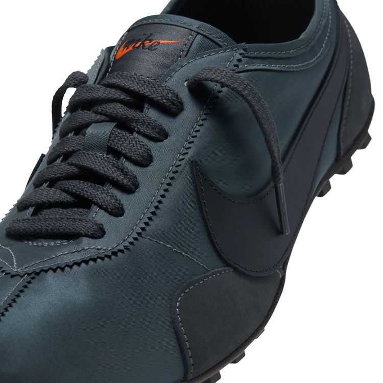 NIKE HO26 10/1 NIKE WMNS MOON SHOE OG アンスラサイト/ブラック