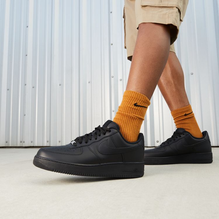 NIKE C/O NIKE AIR FORCE 1 '07 ブラック/ブラック CW2288-001｜アメ横