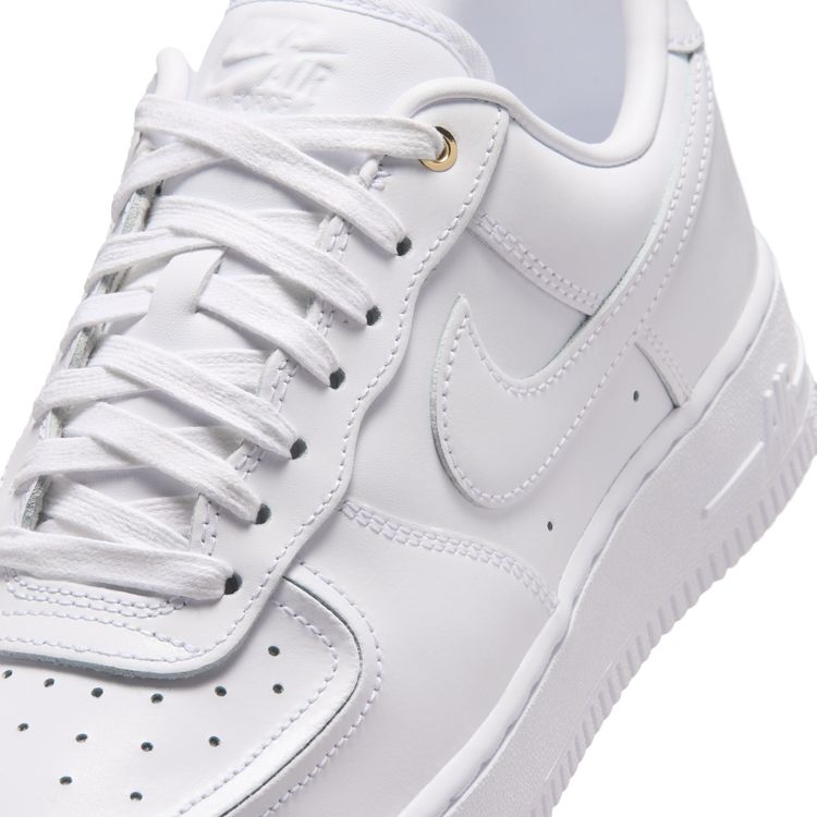 NIKE FA26 NIKE WMNS AIR FORCE 1 '07 ホワイト/ホワイト-メタリックゴールド-サミットホワイト IO3124-100